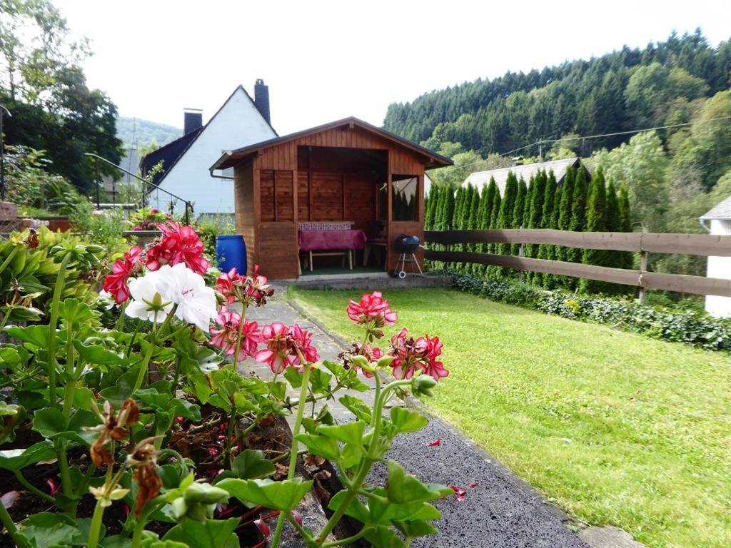 Ferienwohnungen Schoor Monreal Exterior foto